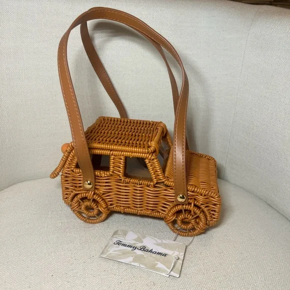Super duper cute AF Tommy Bahama Woven Basket Car  Handbag. 🚗 - Picture 3 of 9